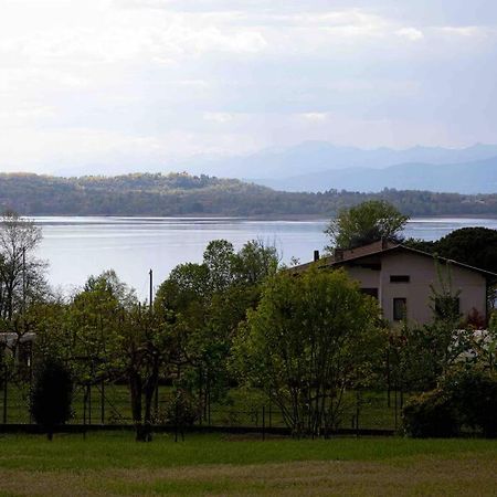 Vista Lago-Appartamento Funzionale Con Vista 瓦雷泽 外观 照片